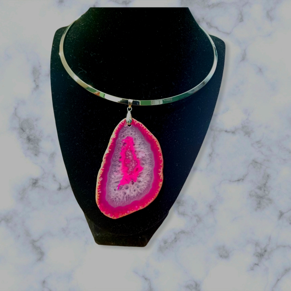 Peach onyx agate pendant necklace.